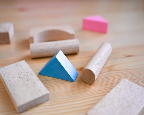 Creative building blocks in the fictional BONUS Zone Composer game